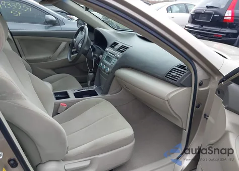 2007 Toyota Camry Le z USA, uszkodzony, nr VIN 4T1BE46K27U089062